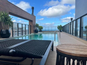 B256 - Apto para 04 pessoas com piscina vista mar